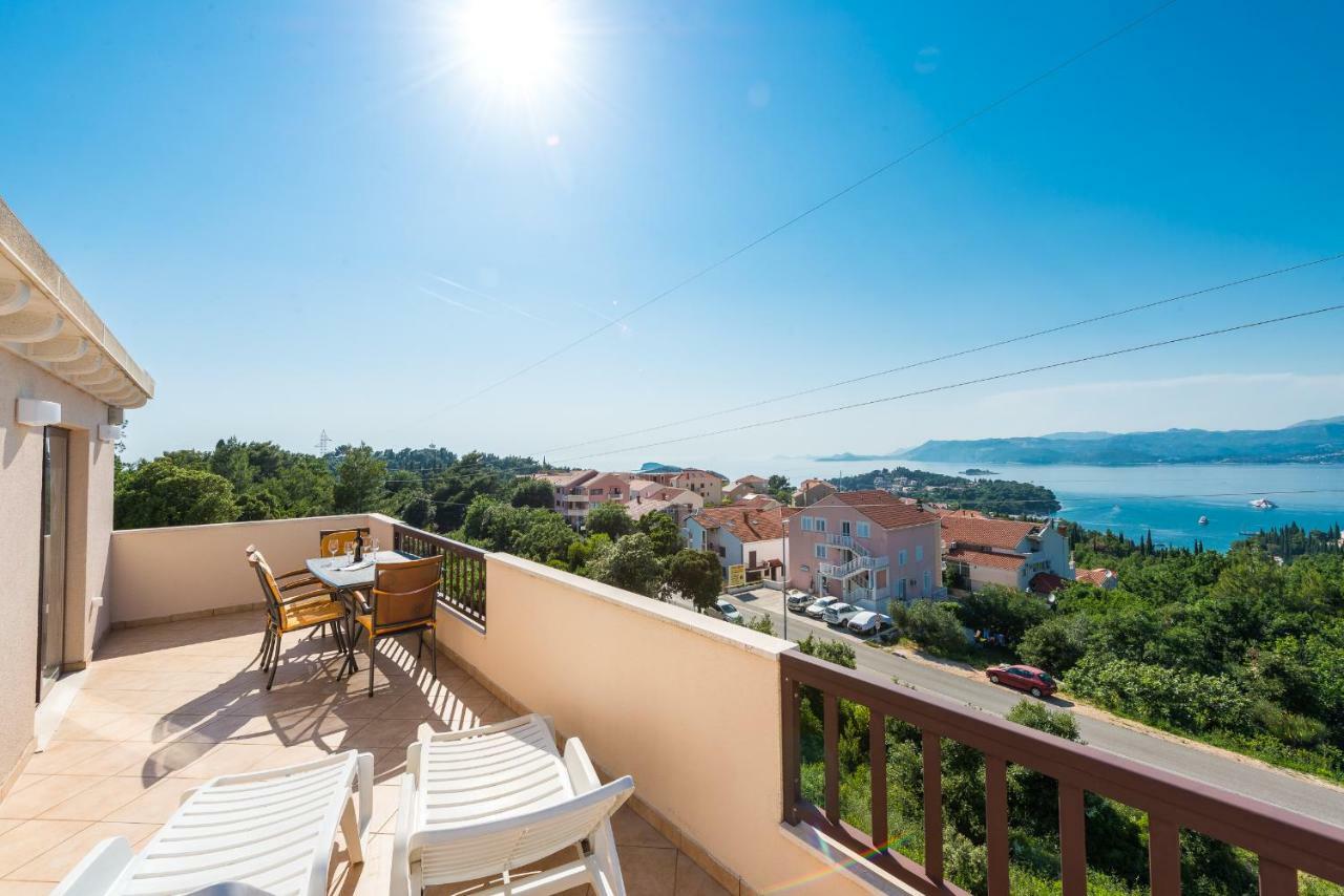 Ferienwohnung Penthouse With Panoramic View Cavtat Exterior foto